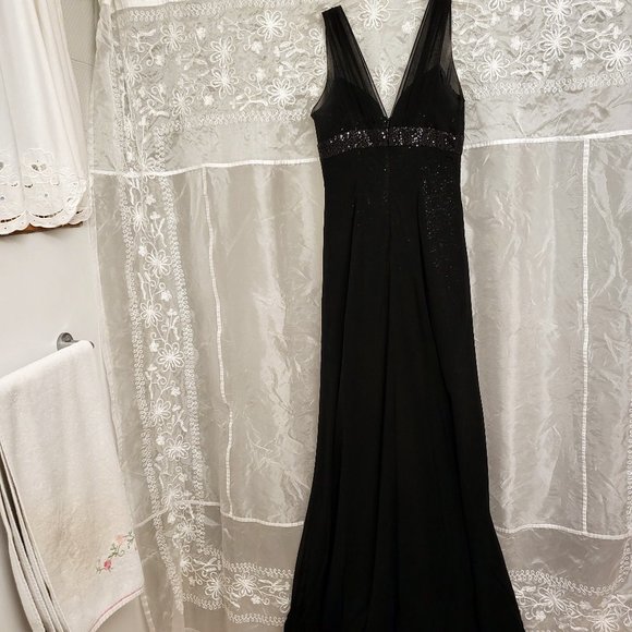 Black Sequin Evening Gown, Silk Chiffon Overlay, Aidan Mattox, 4 - Picture 16 of 17